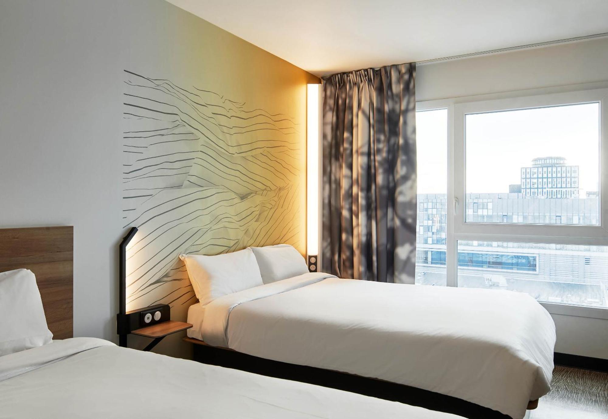 Hotel Paris Quai De Seine 3*
